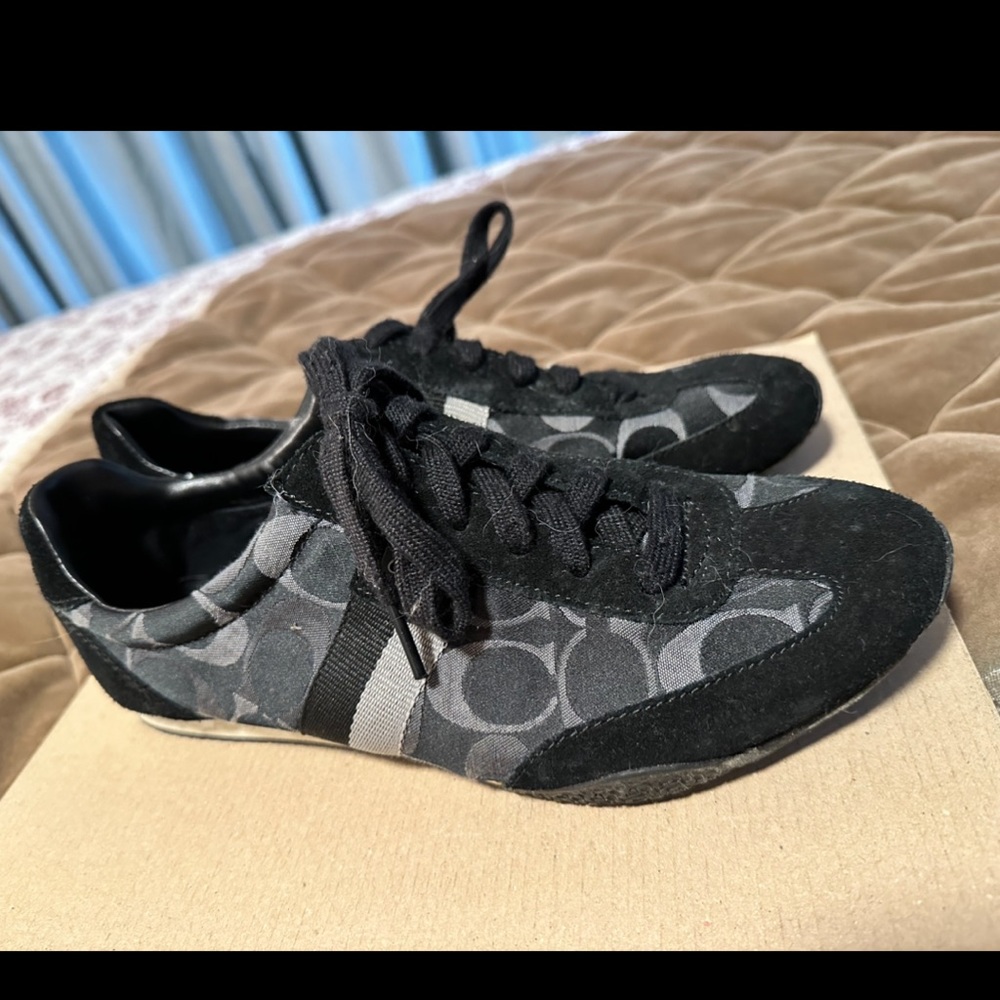 Coach Kinsley Signature Sneakers
